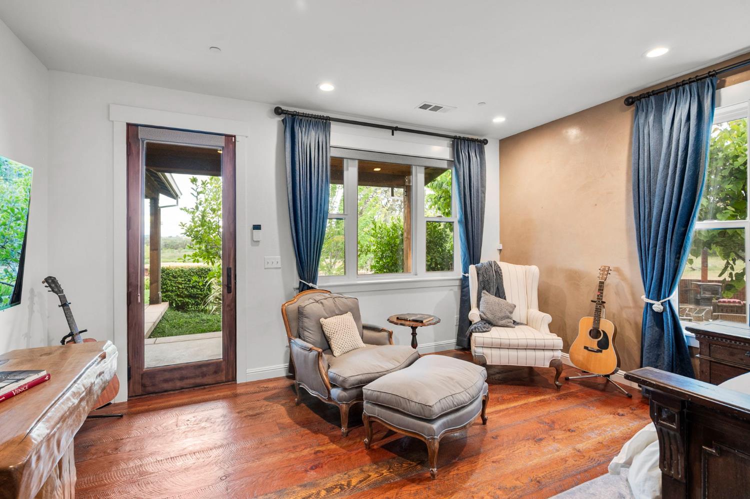 1416 Lakeside Drive