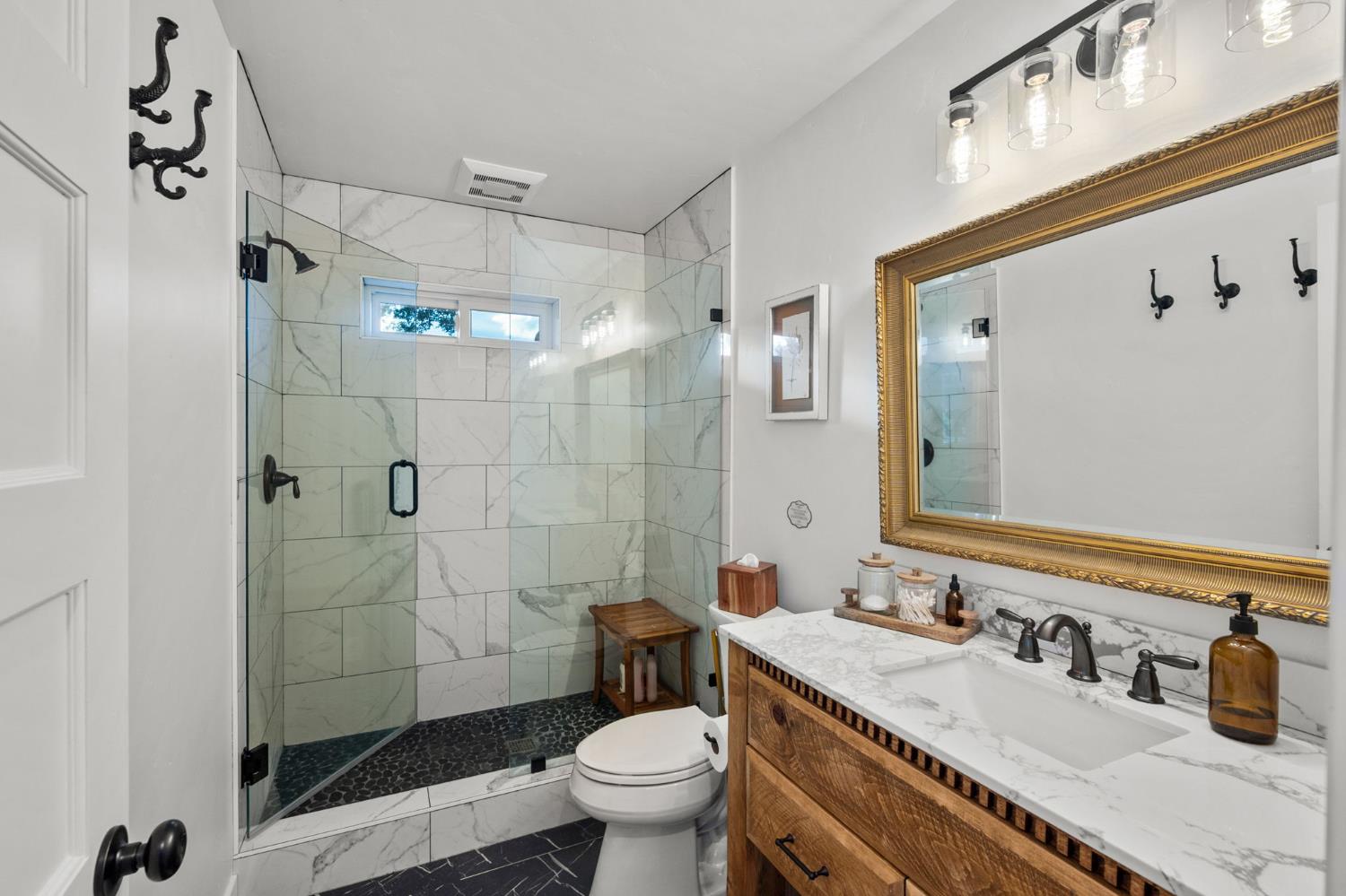1416 Lakeside Drive
