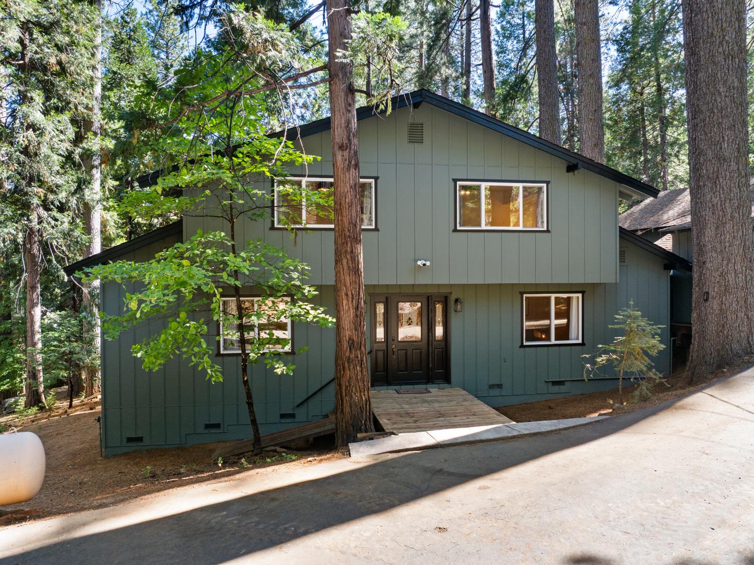 1888 Cypress Point