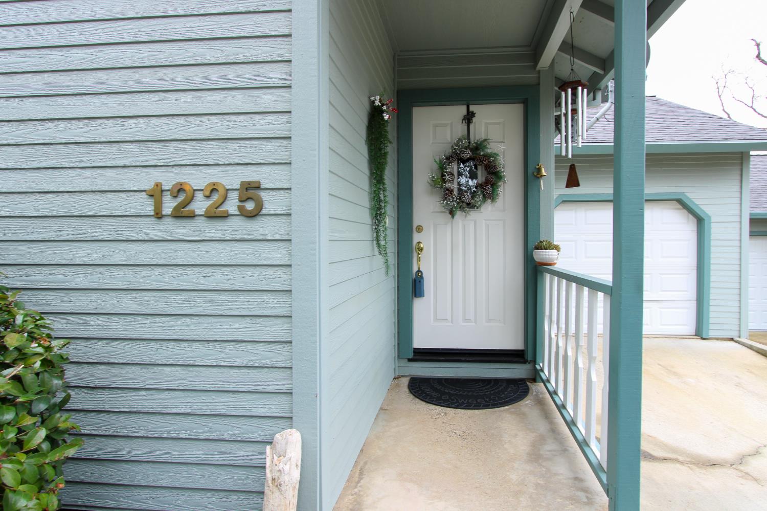 1225 Annalee Drive