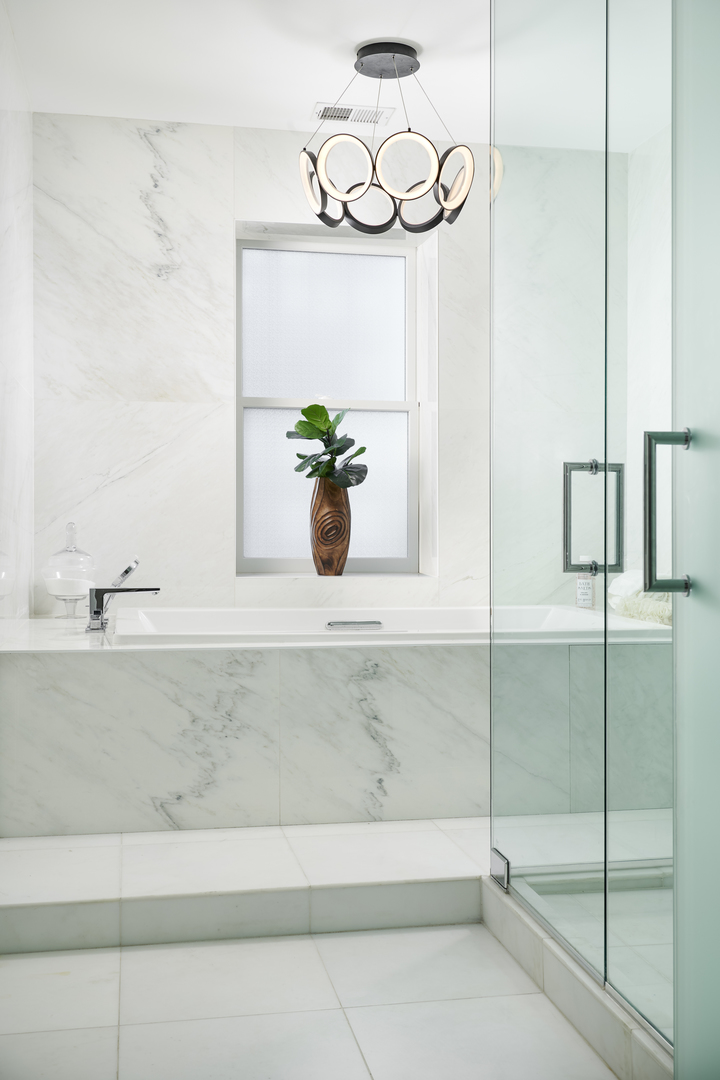 257 E Delaware Place Unit: 10AB