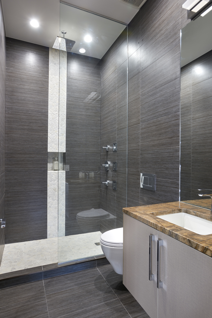 200 N Dearborn Street Unit: 4700