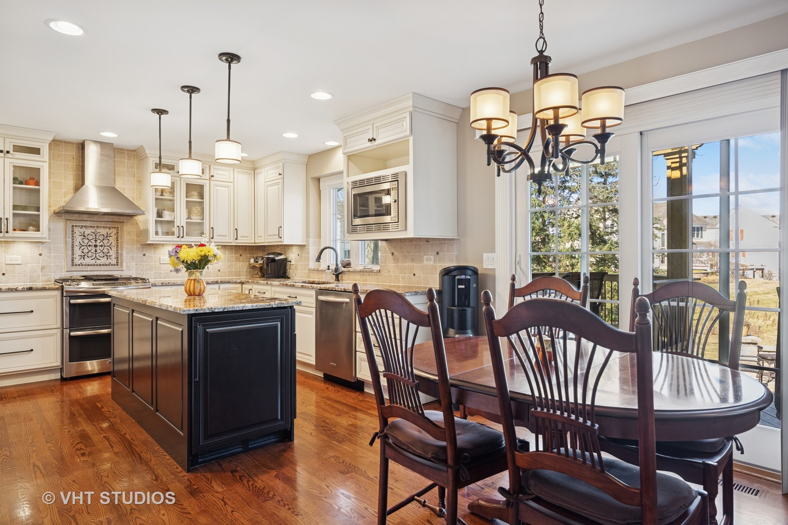 21322 W Williamsburg Court