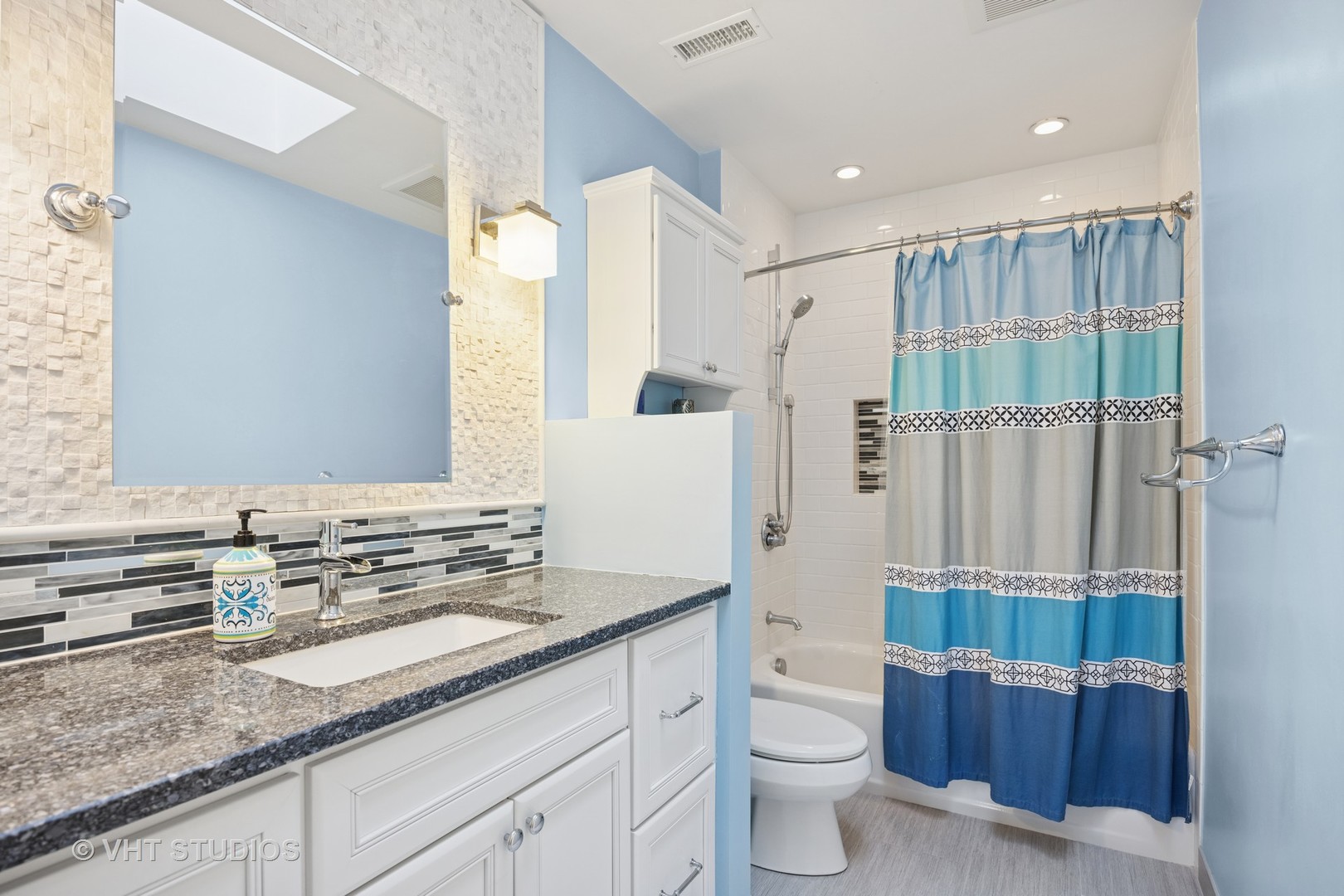 21322 W Williamsburg Court