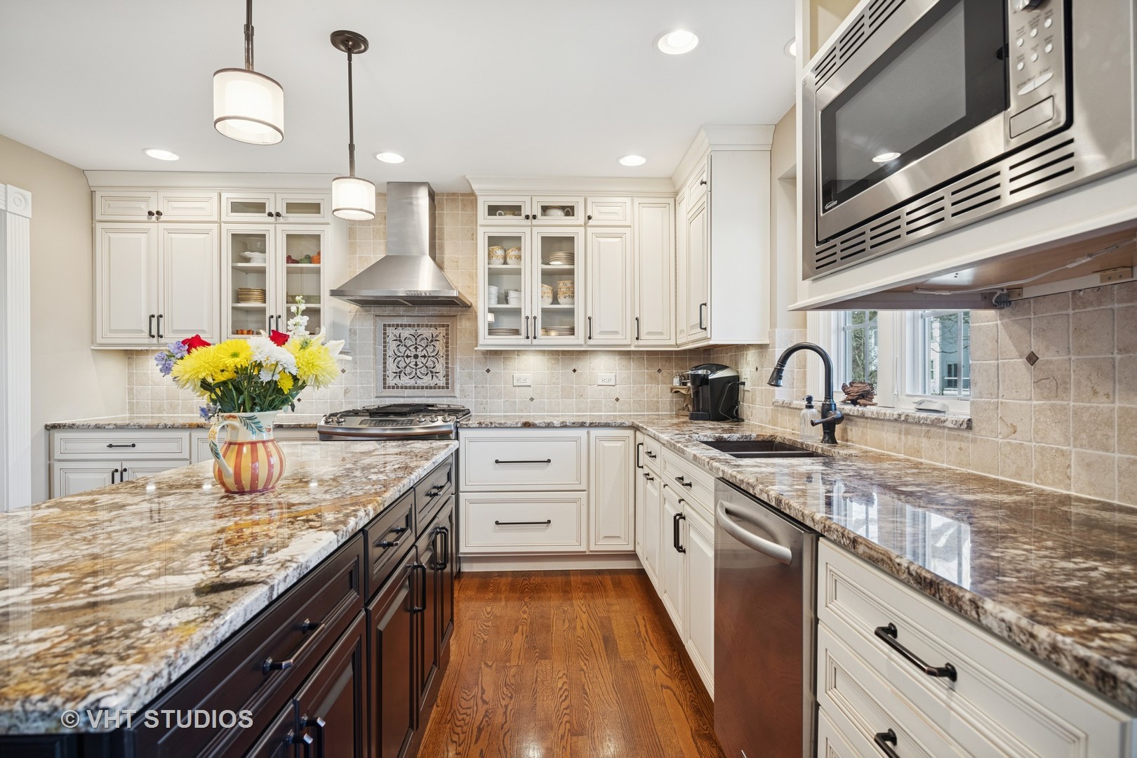 21322 W Williamsburg Court