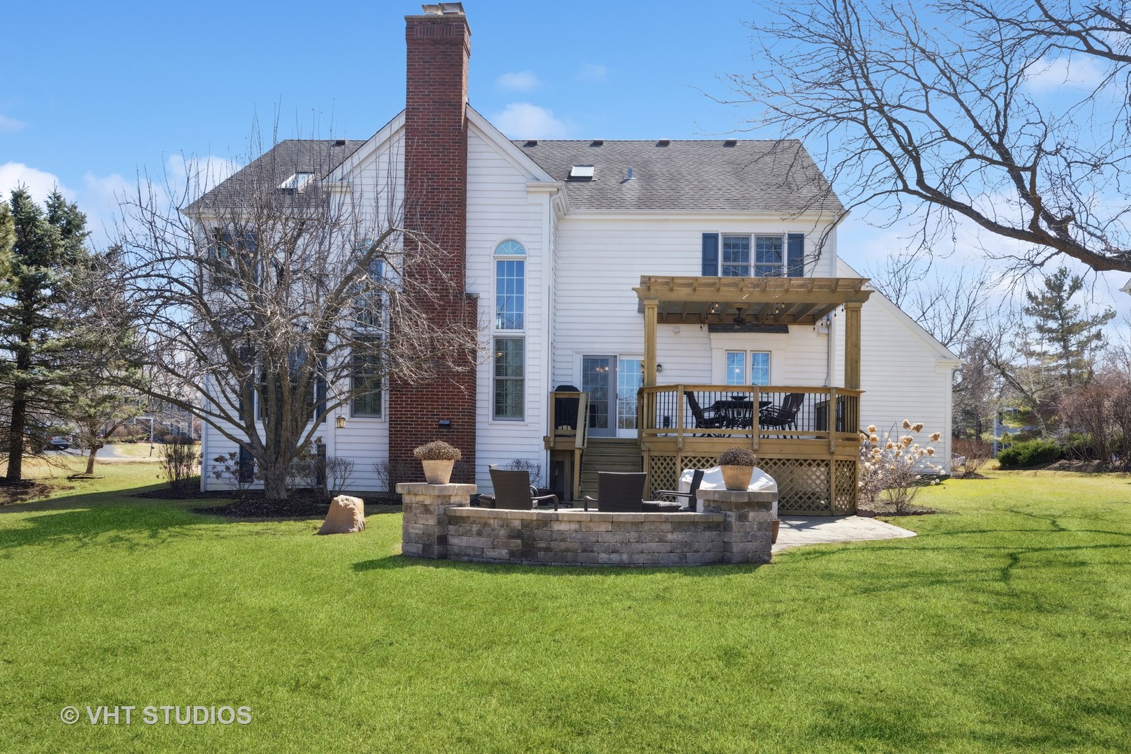 21322 W Williamsburg Court