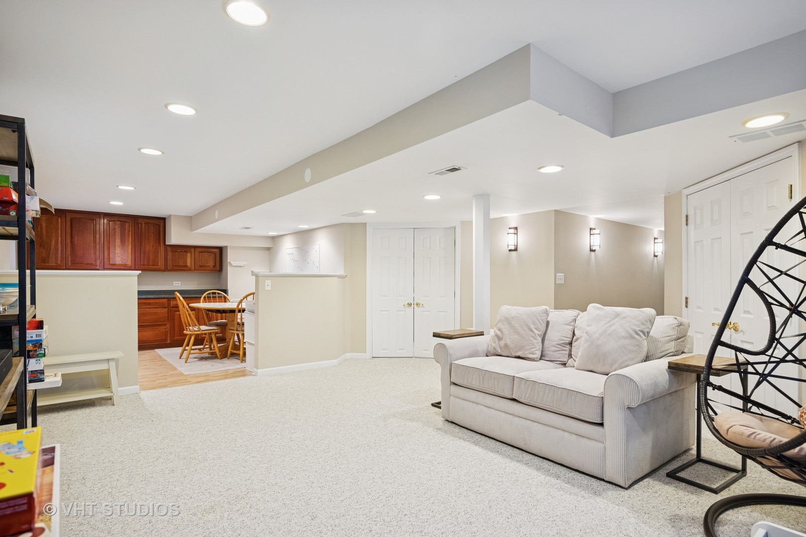 21322 W Williamsburg Court