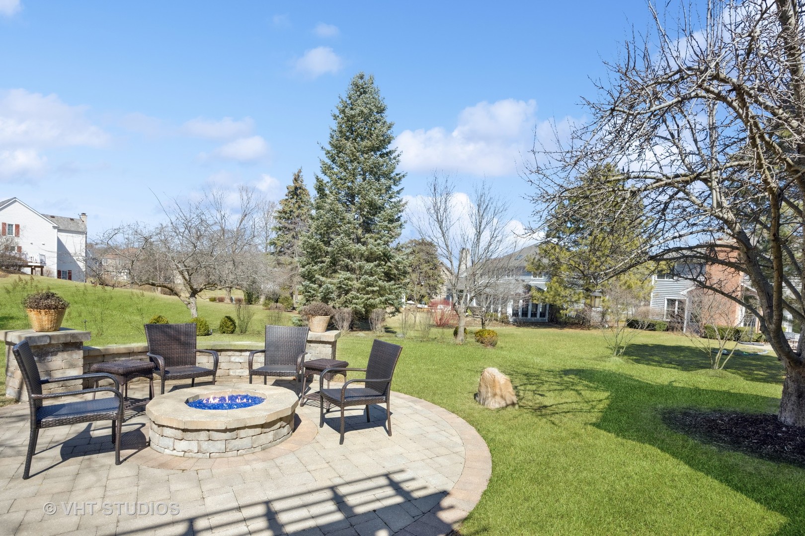 21322 W Williamsburg Court