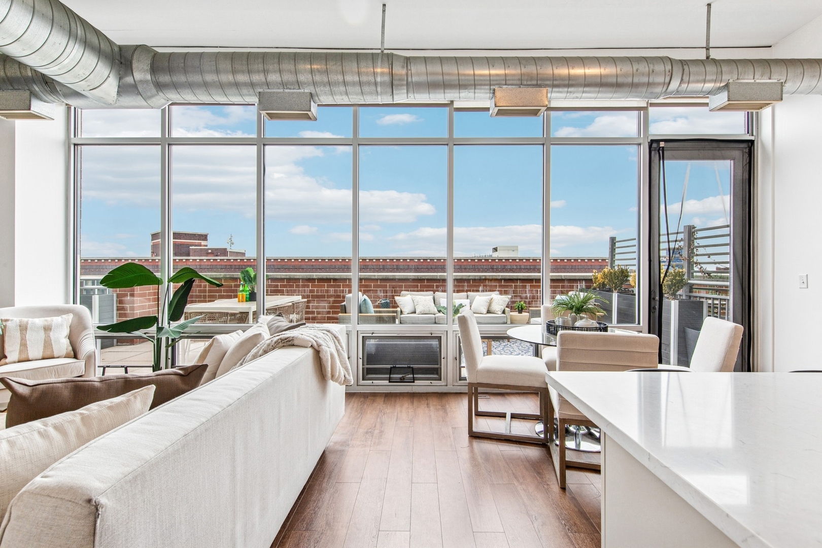 111 S MORGAN Street Unit: 904