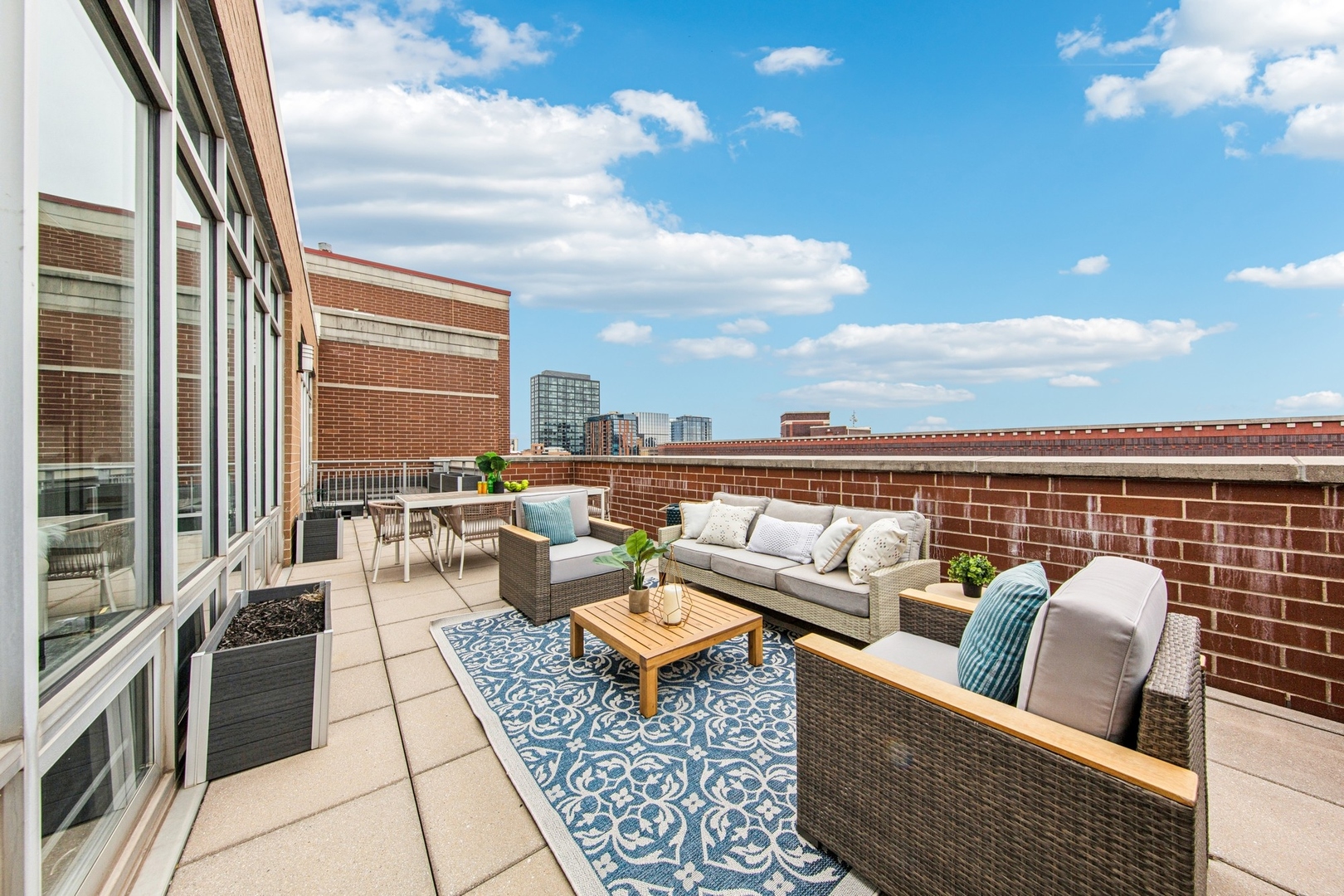 111 S MORGAN Street Unit: 904