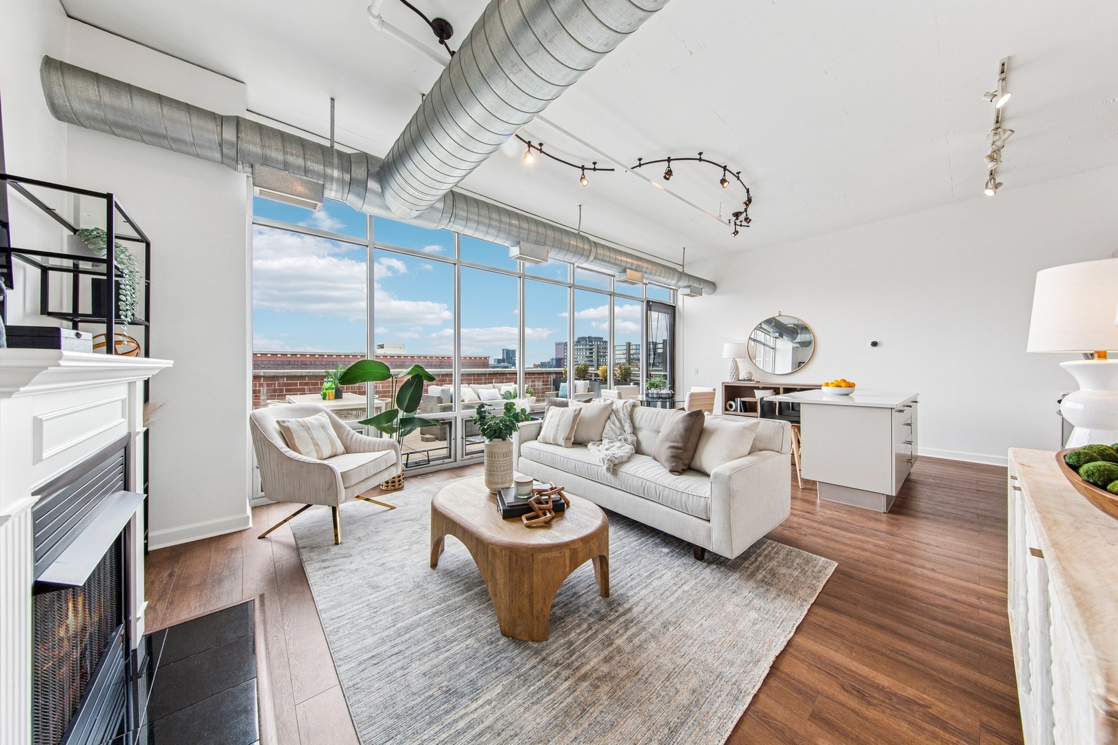 111 S MORGAN Street Unit: 904