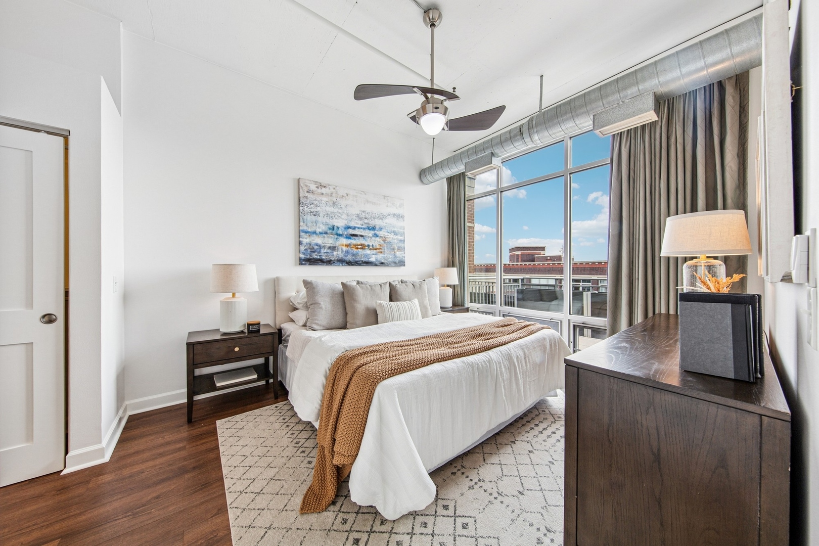 111 S MORGAN Street Unit: 904