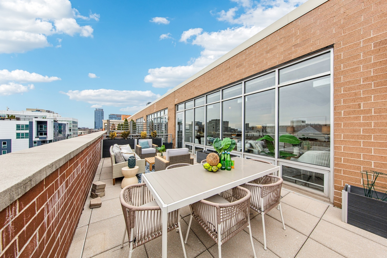 111 S MORGAN Street Unit: 904