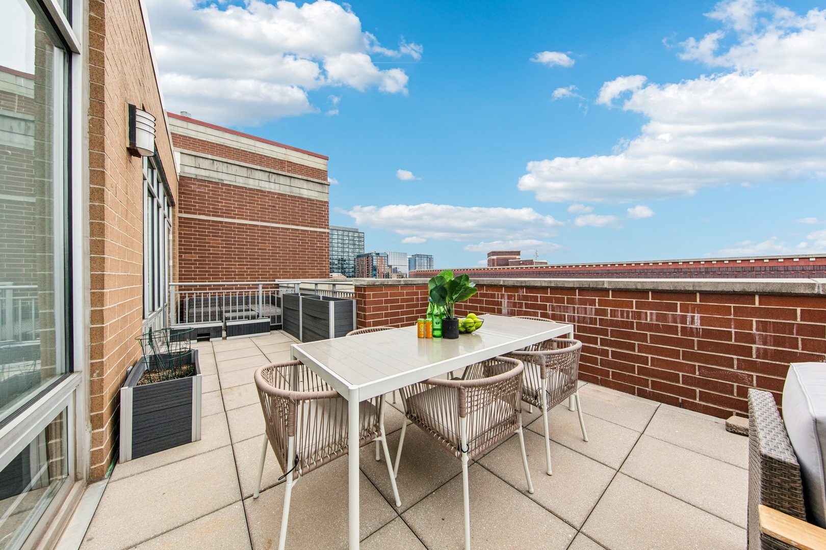 111 S MORGAN Street Unit: 904