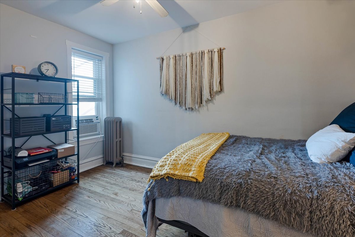2608 N Burling Street Unit: 3