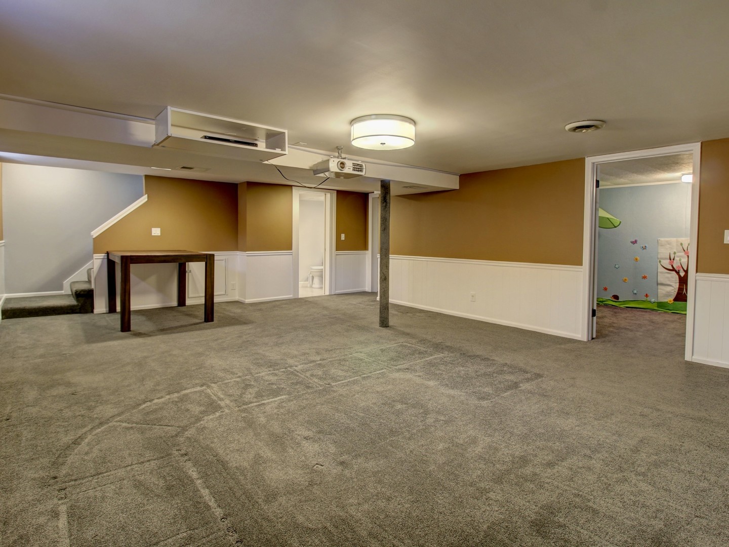 9038 Fairview Avenue