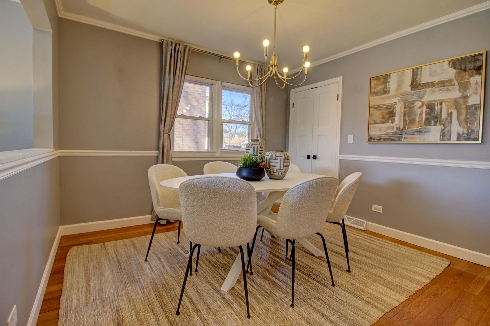 9038 Fairview Avenue