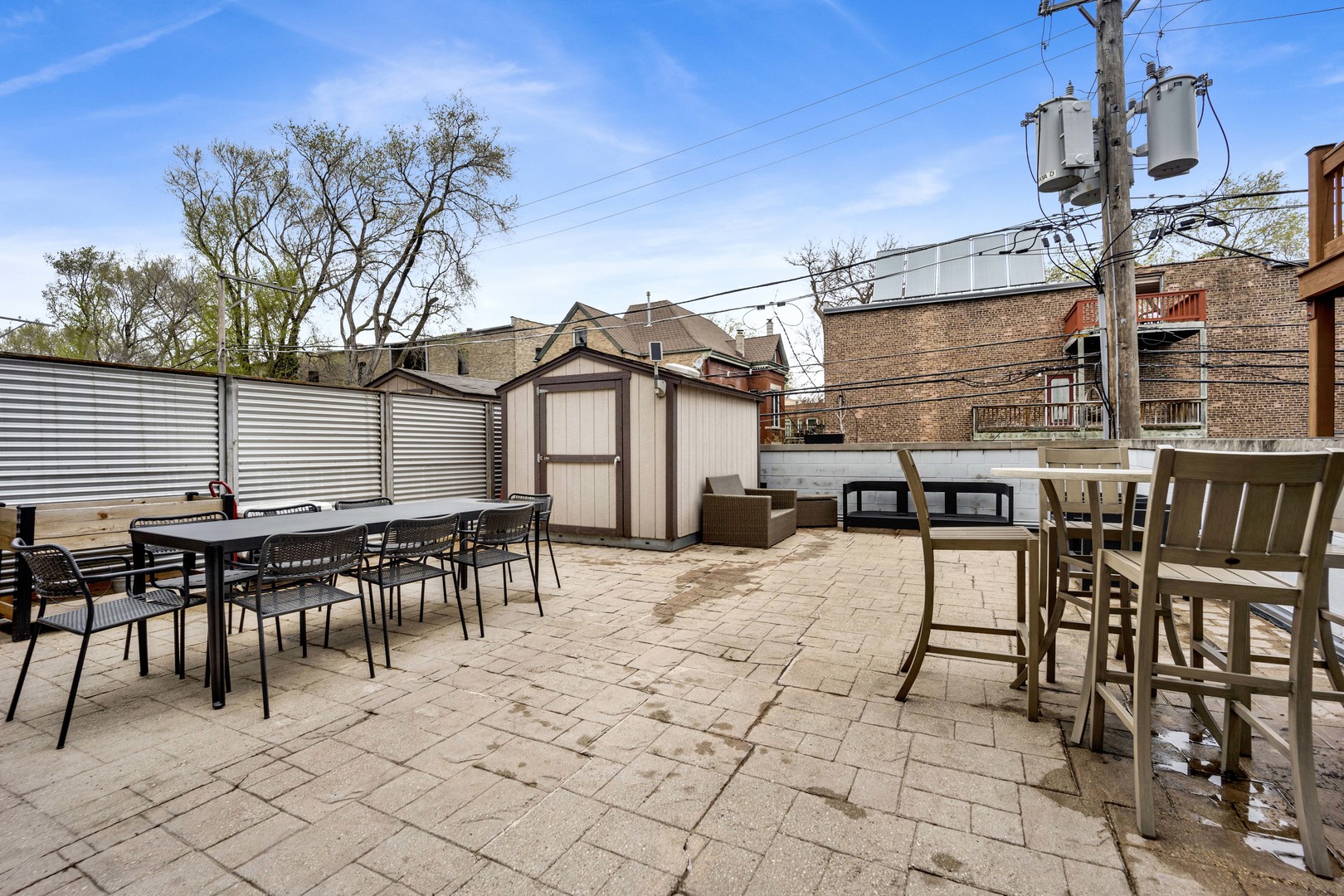 2130 W North Avenue Unit: 202
