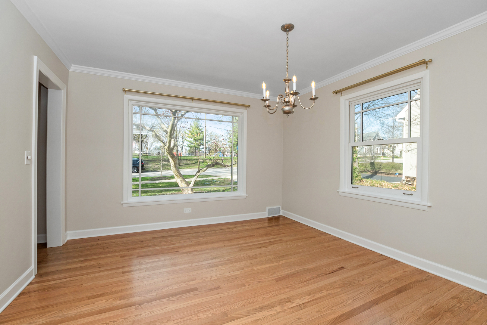 312 W Hickory Street