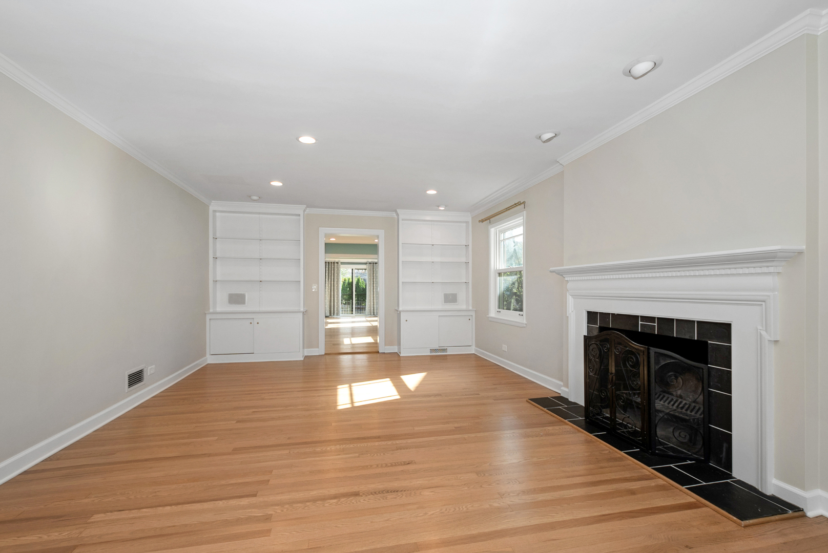 312 W Hickory Street