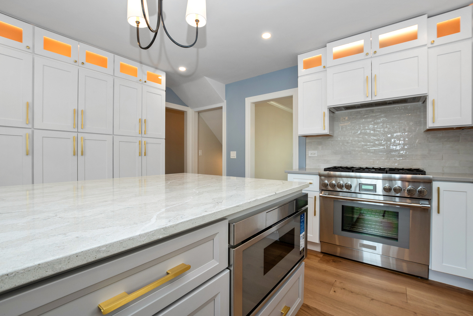 312 W Hickory Street