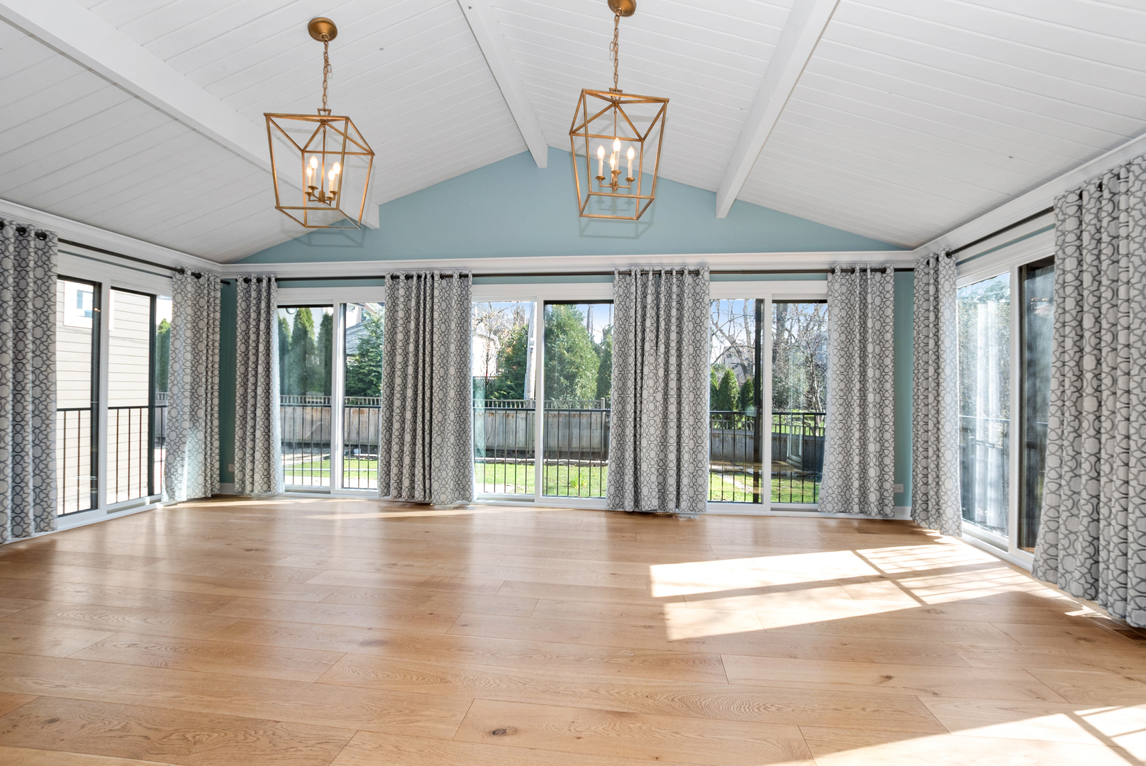 312 W Hickory Street