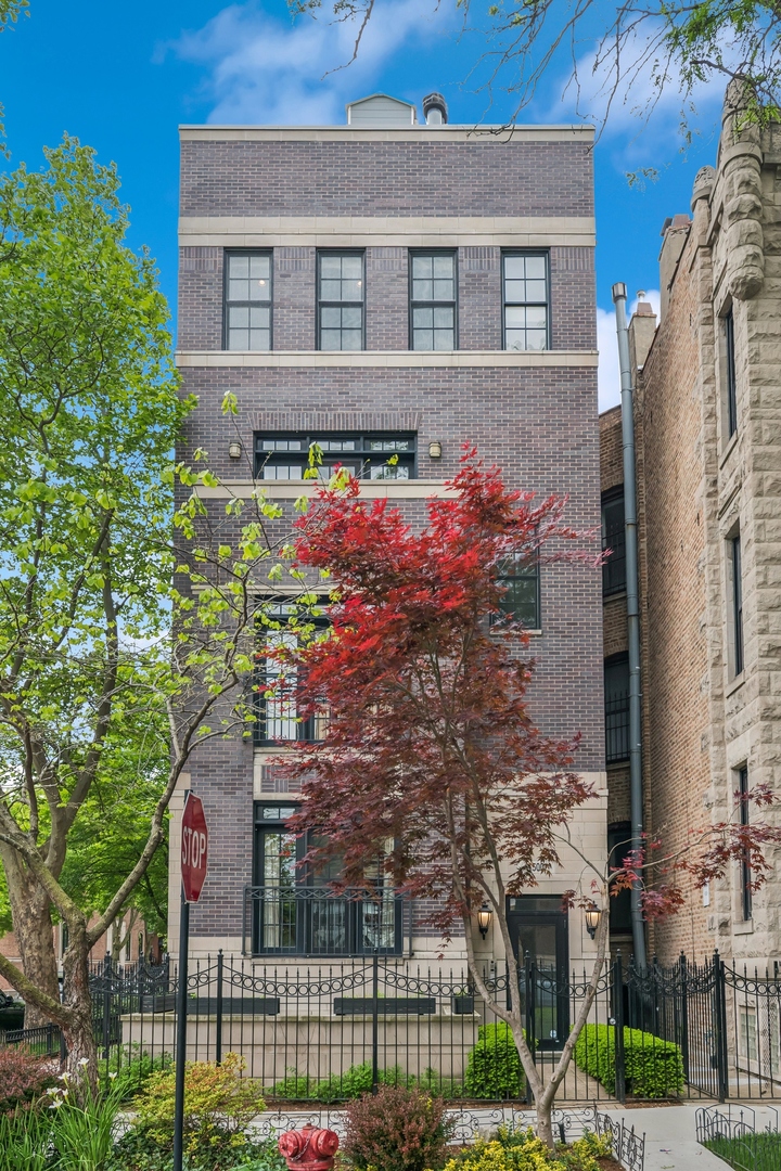 1500 N Cleveland Avenue Unit: 4