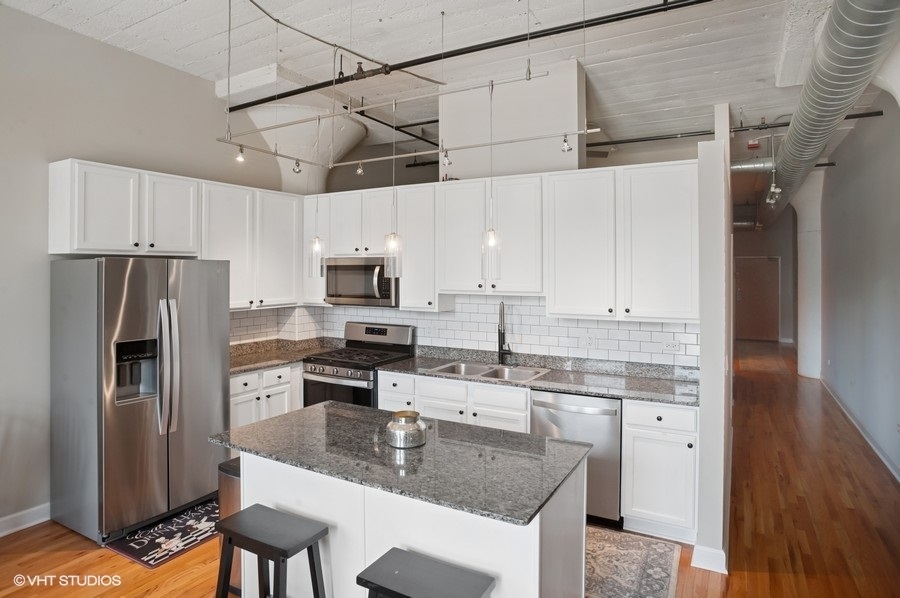 221 E CULLERTON Street Unit: 314