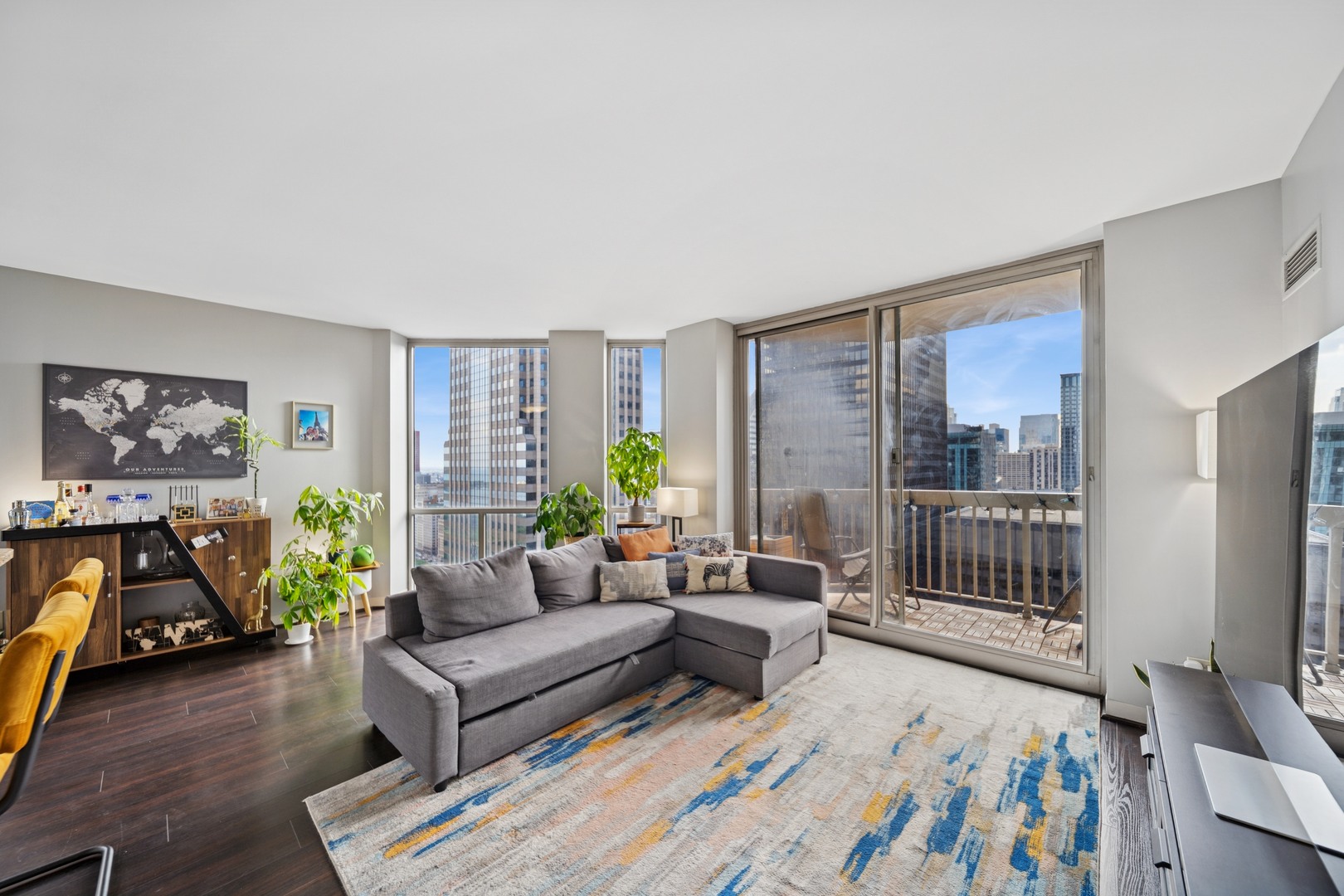 222 N Columbus Drive Unit: 3702
