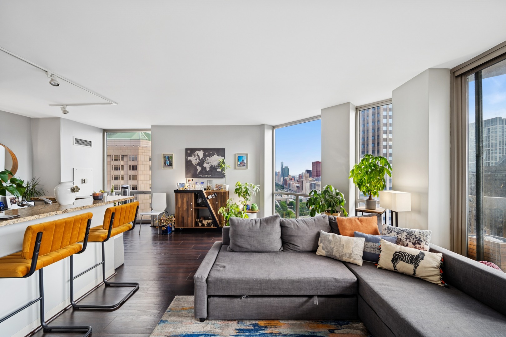 222 N Columbus Drive Unit: 3702