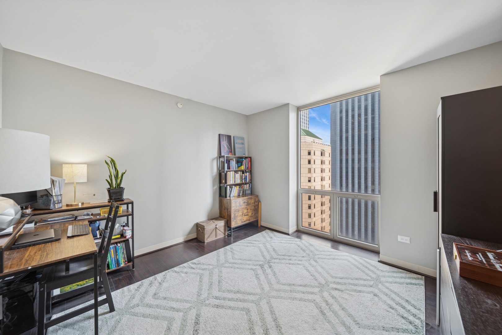 222 N Columbus Drive Unit: 3702