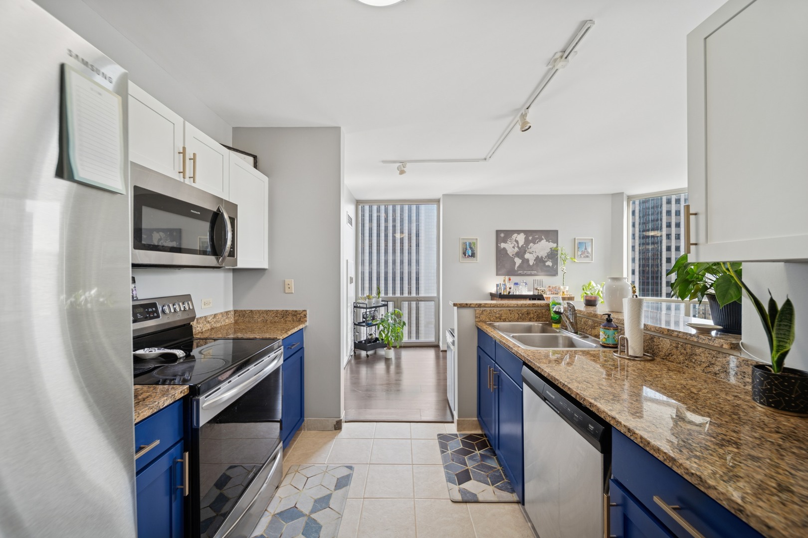 222 N Columbus Drive Unit: 3702