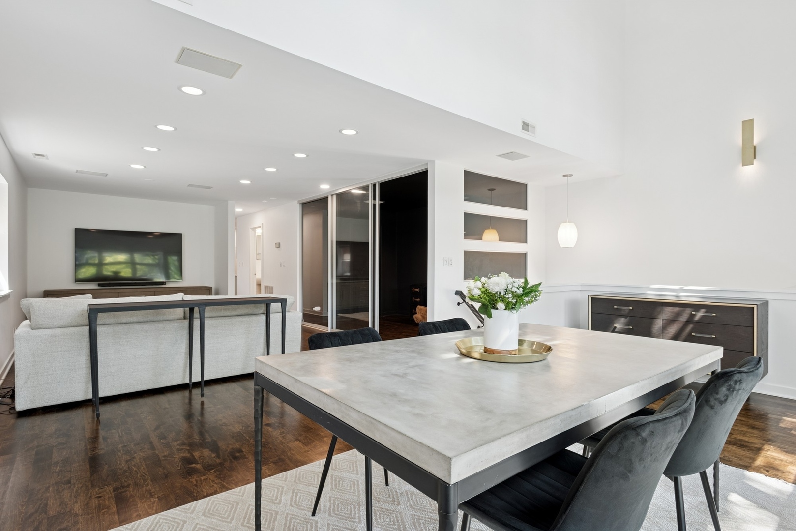 1428 N Mohawk Street Unit: A
