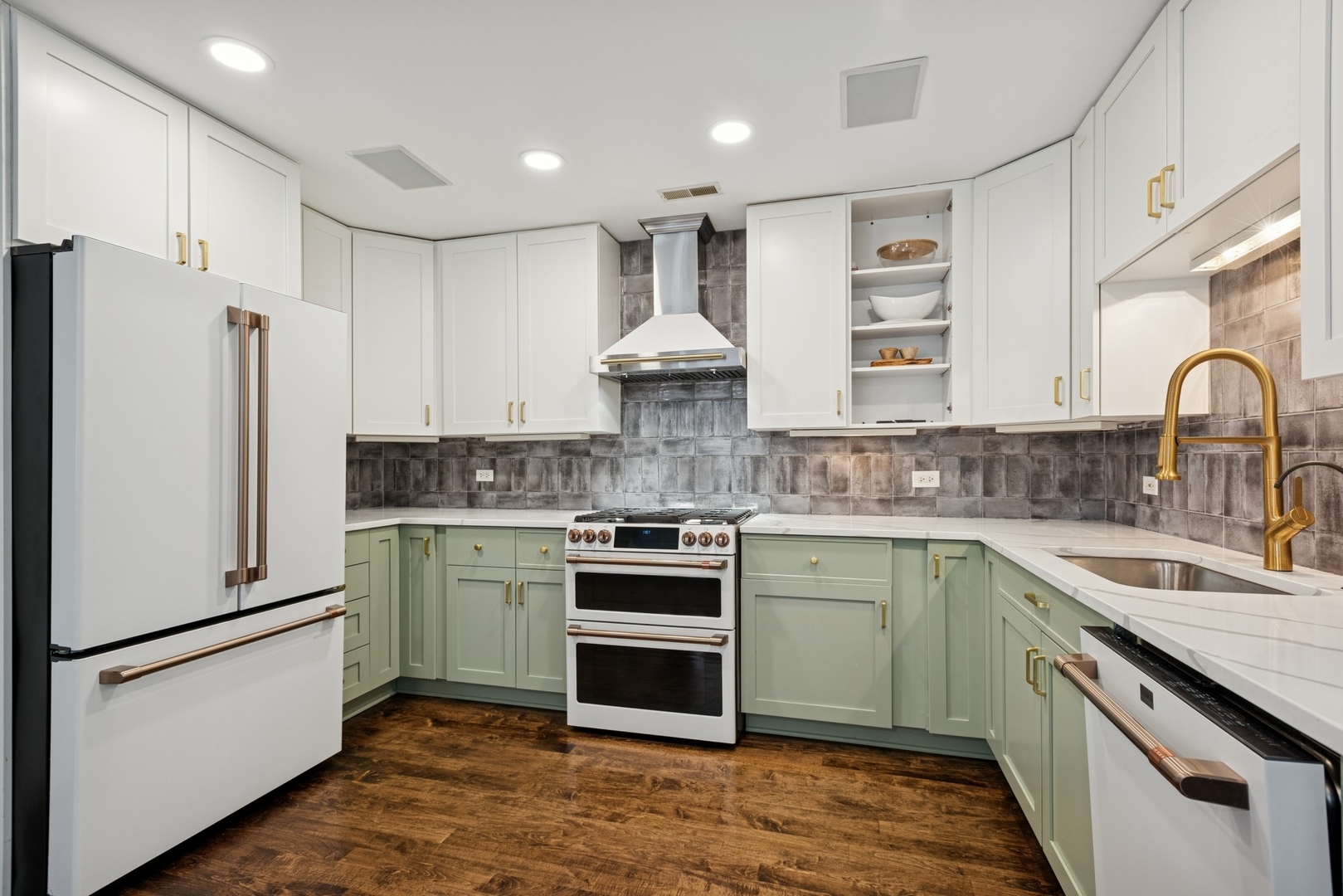 1428 N Mohawk Street Unit: A