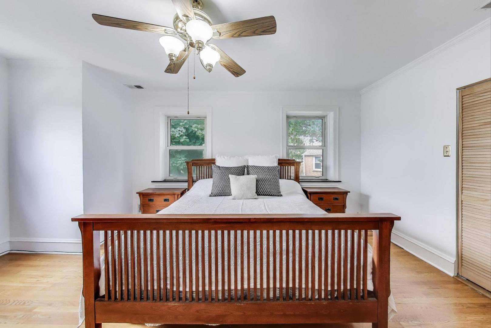 6320 W Peterson Avenue