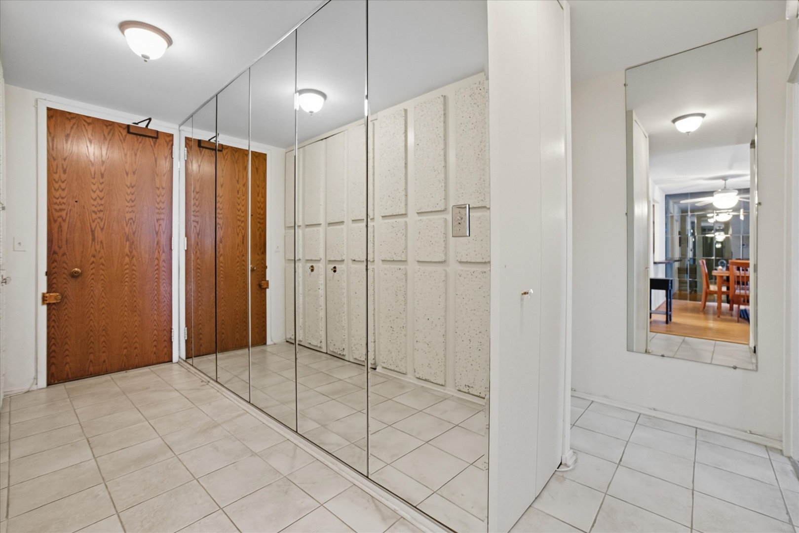5855 N Sheridan Road Unit: 9F