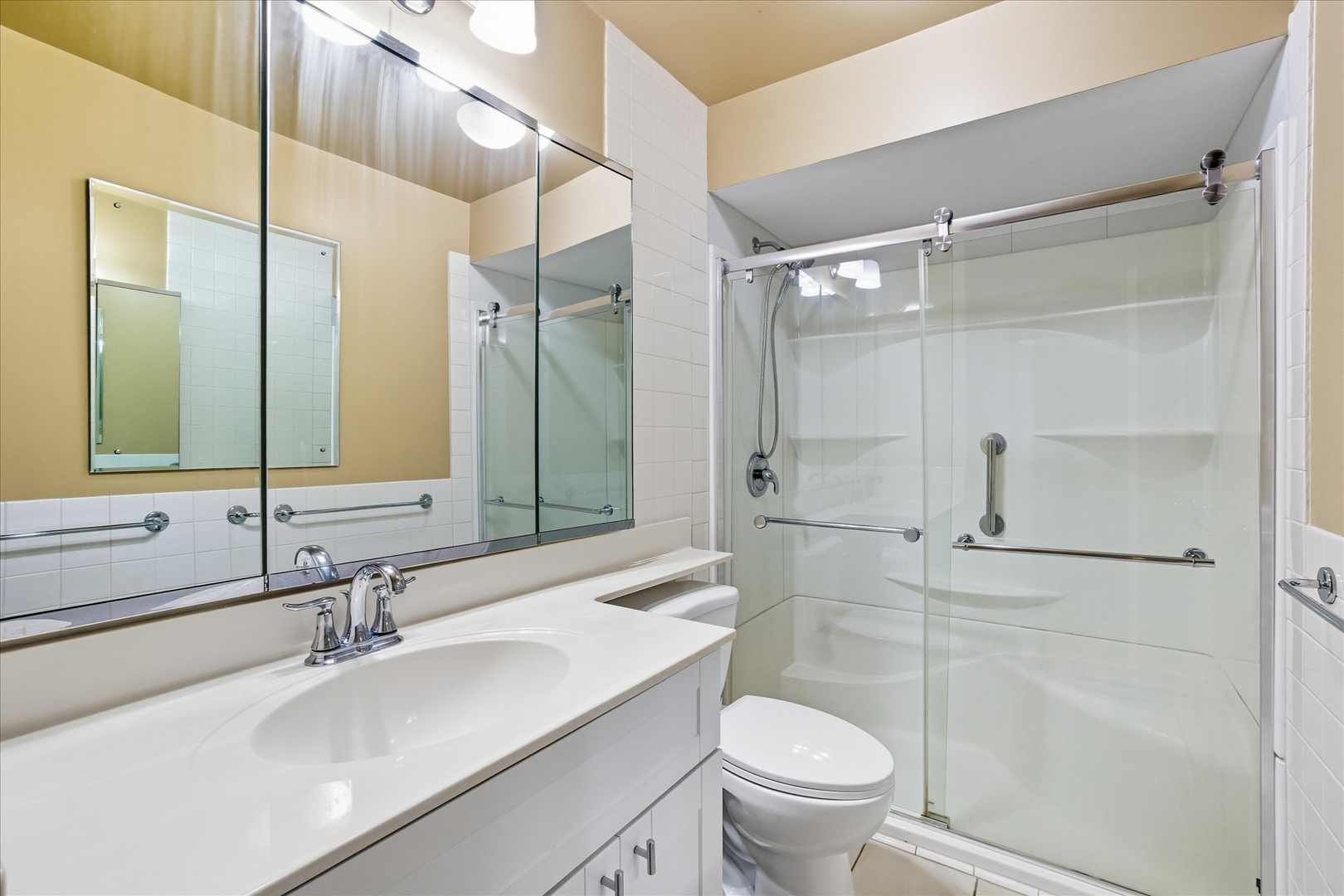 5855 N Sheridan Road Unit: 9F
