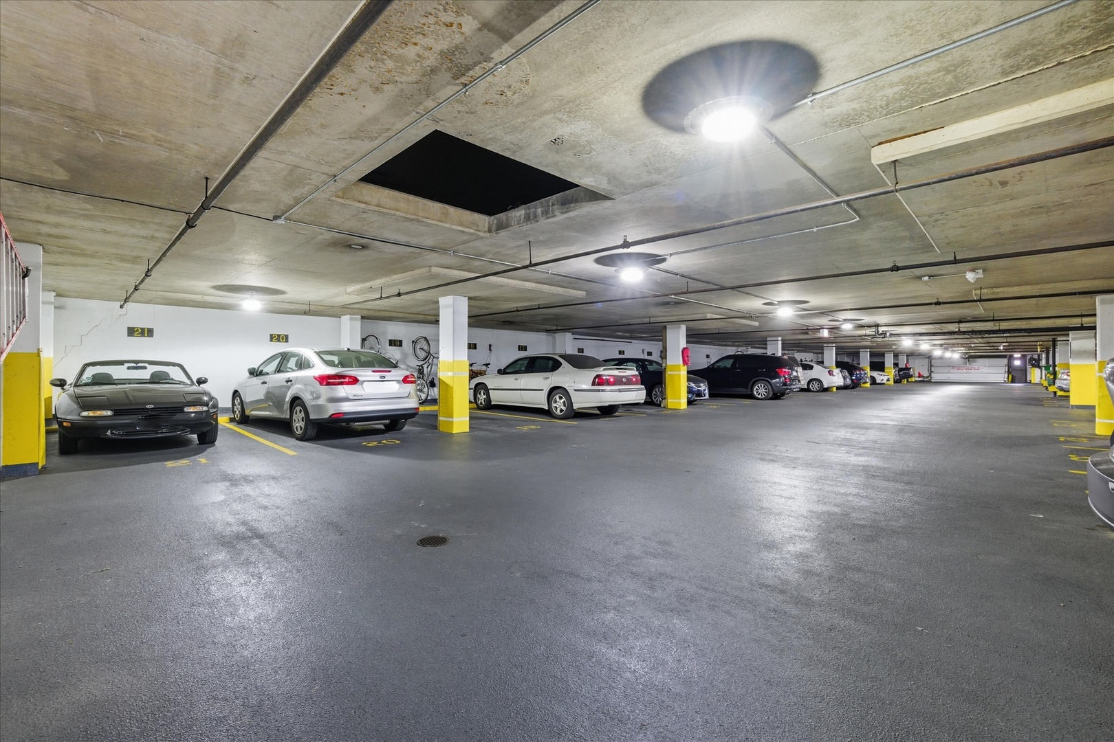 5855 N Sheridan Road Unit: 9F