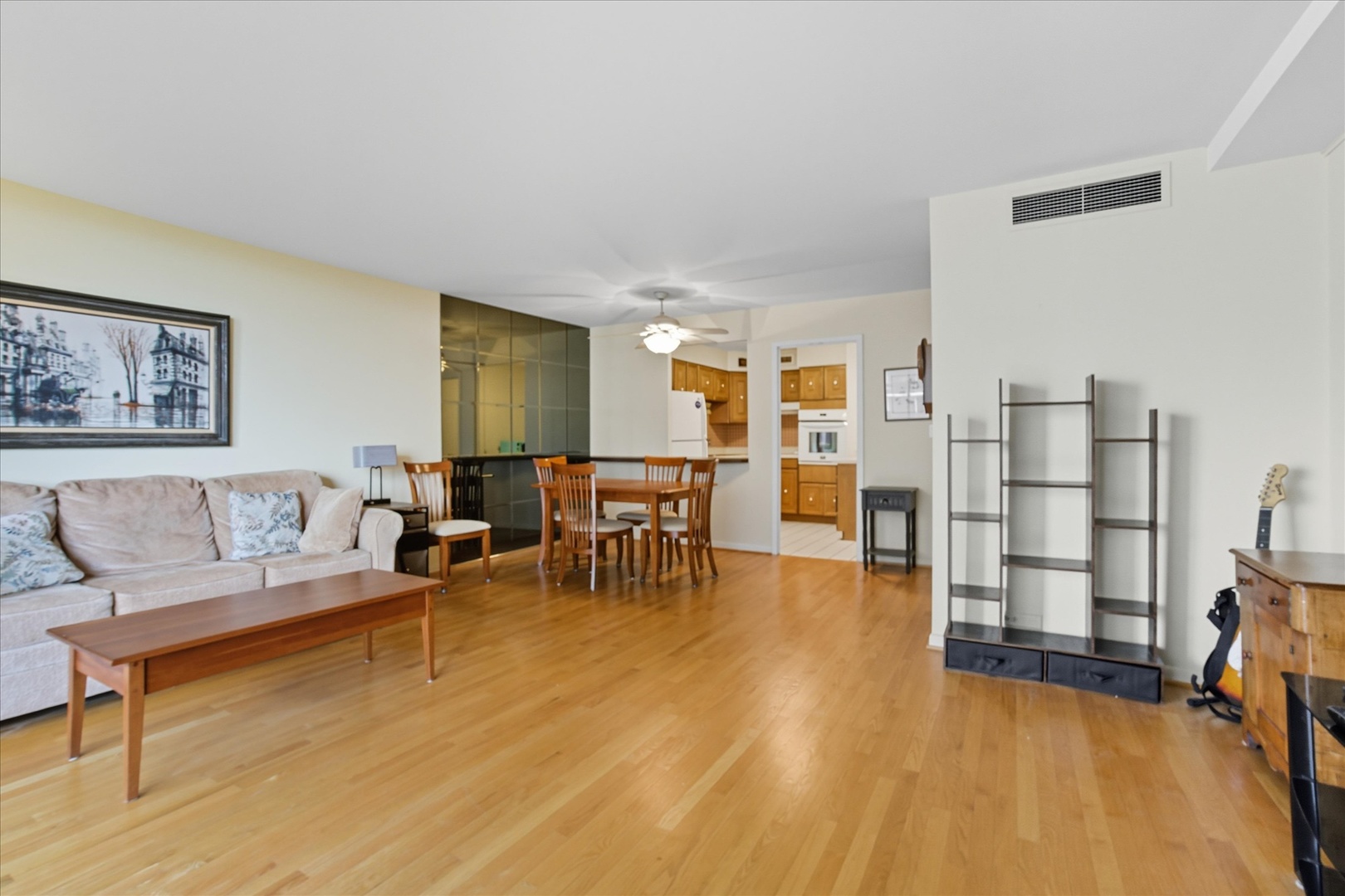 5855 N Sheridan Road Unit: 9F