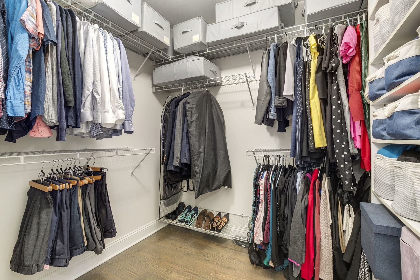 663 W Wellington Avenue Unit: 4