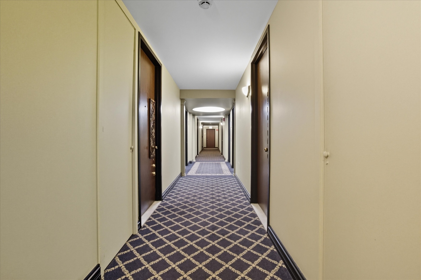 5855 N Sheridan Road Unit: 9F