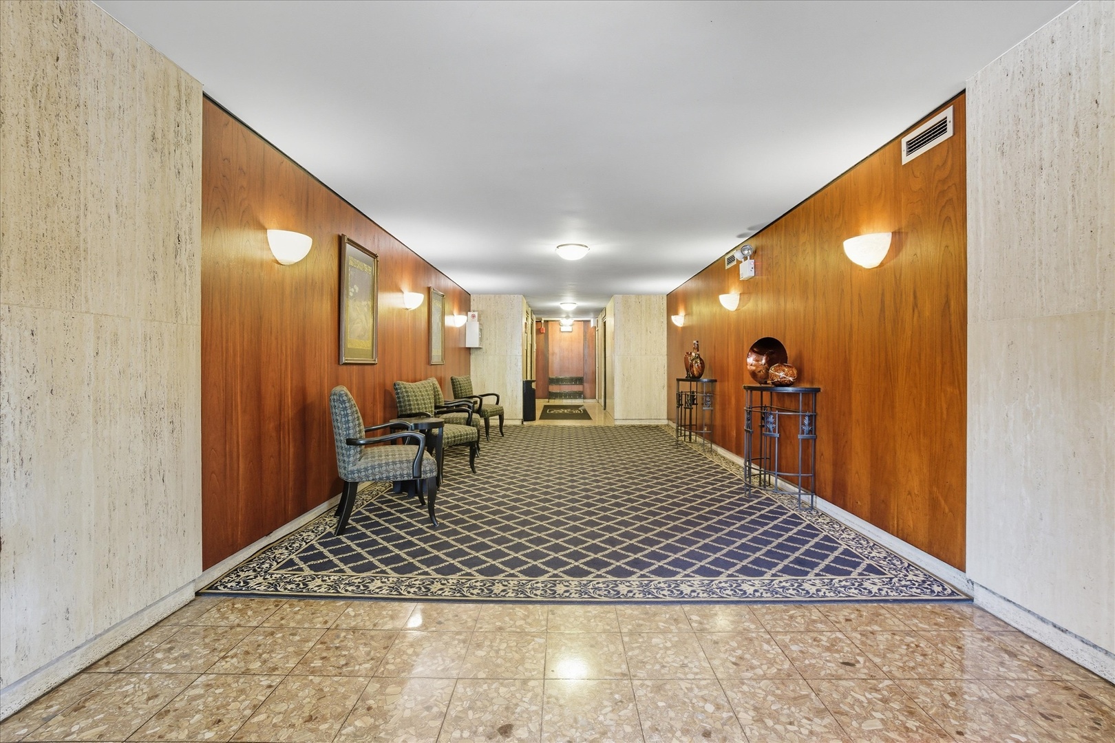 5855 N Sheridan Road Unit: 9F