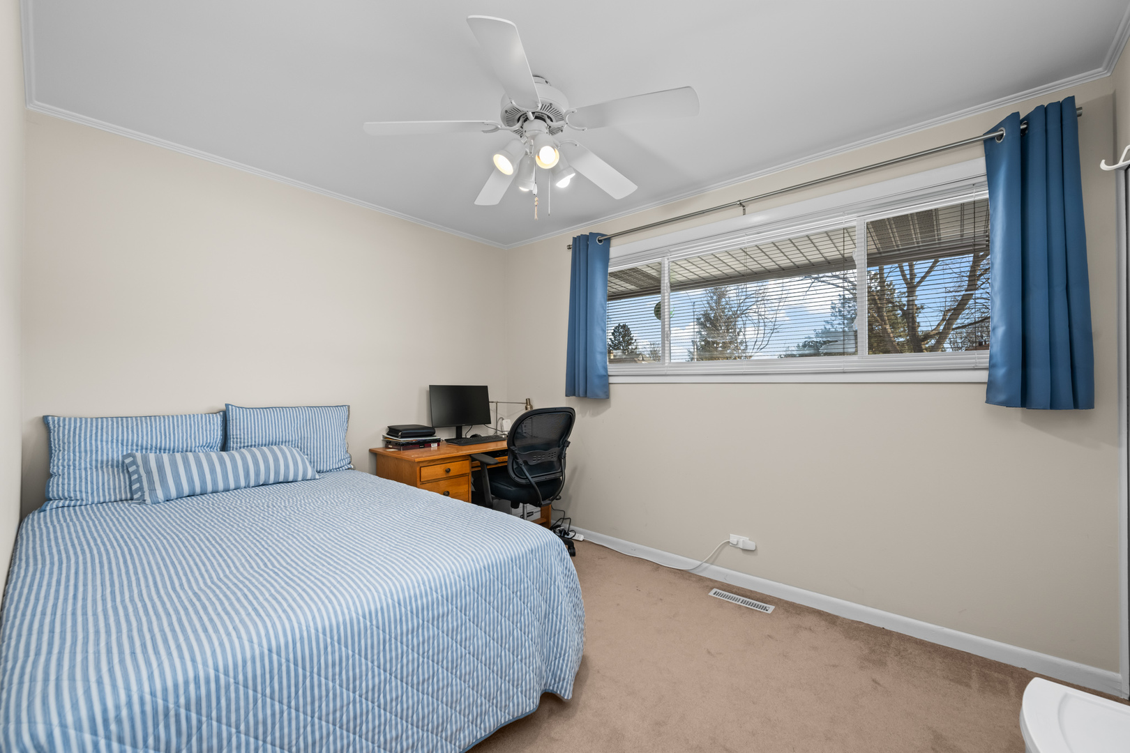 1610 N Chestnut Avenue