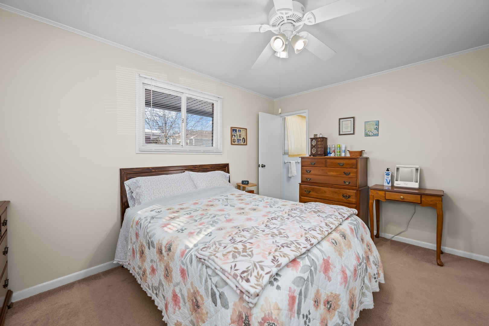 1610 N Chestnut Avenue