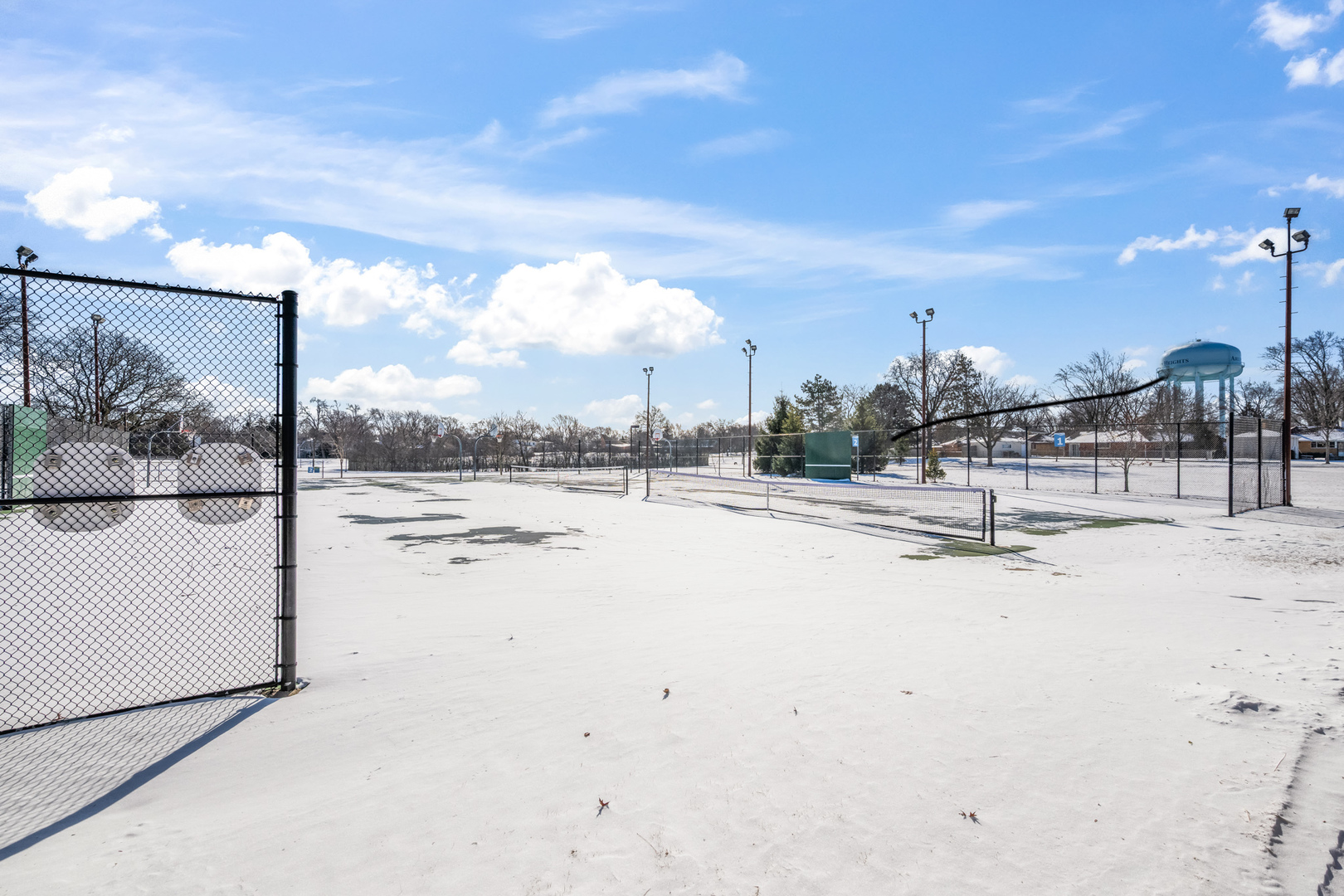 1610 N Chestnut Avenue