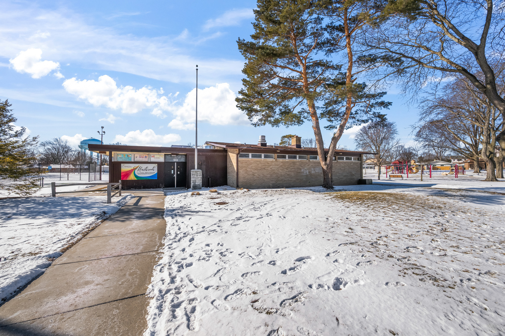 1610 N Chestnut Avenue