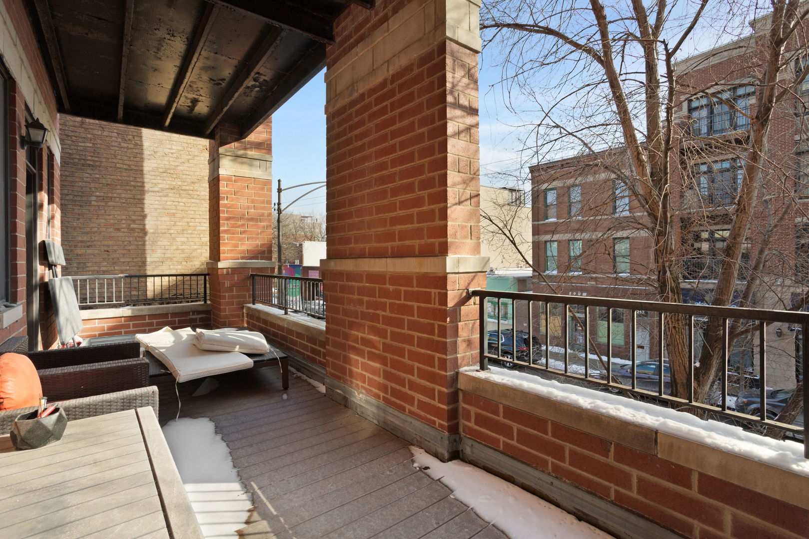 2222 W Belmont Avenue Unit: 203