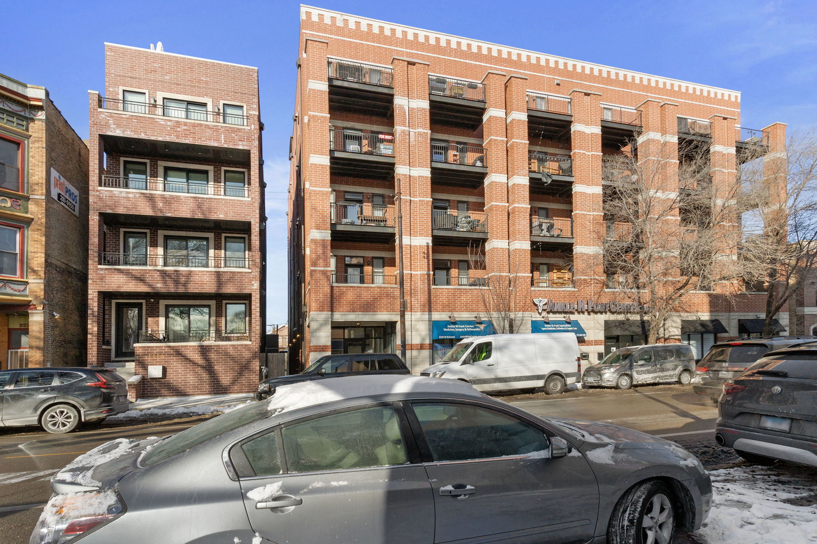 2222 W Belmont Avenue Unit: 203