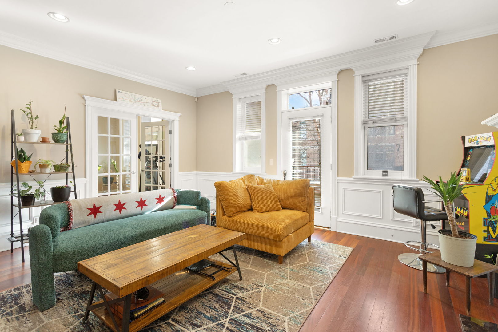 2222 W Belmont Avenue Unit: 203