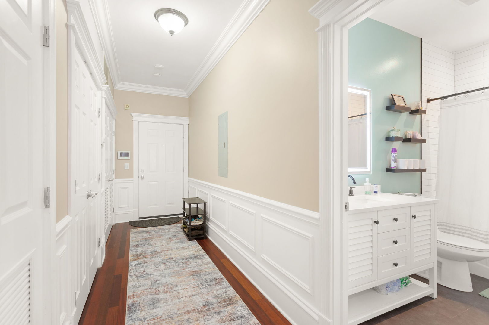2222 W Belmont Avenue Unit: 203